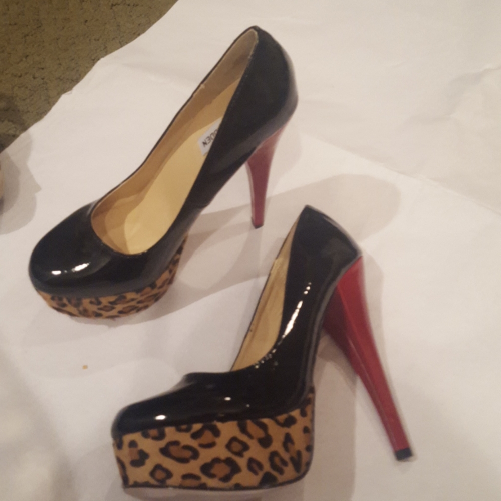 NWOT black, red and leopard heels